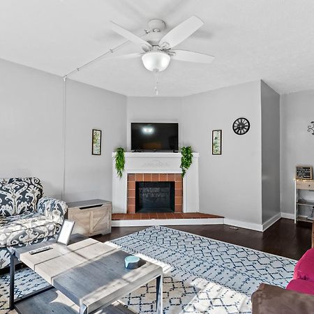 Unique Historic Bnb Madison Bagian luar foto