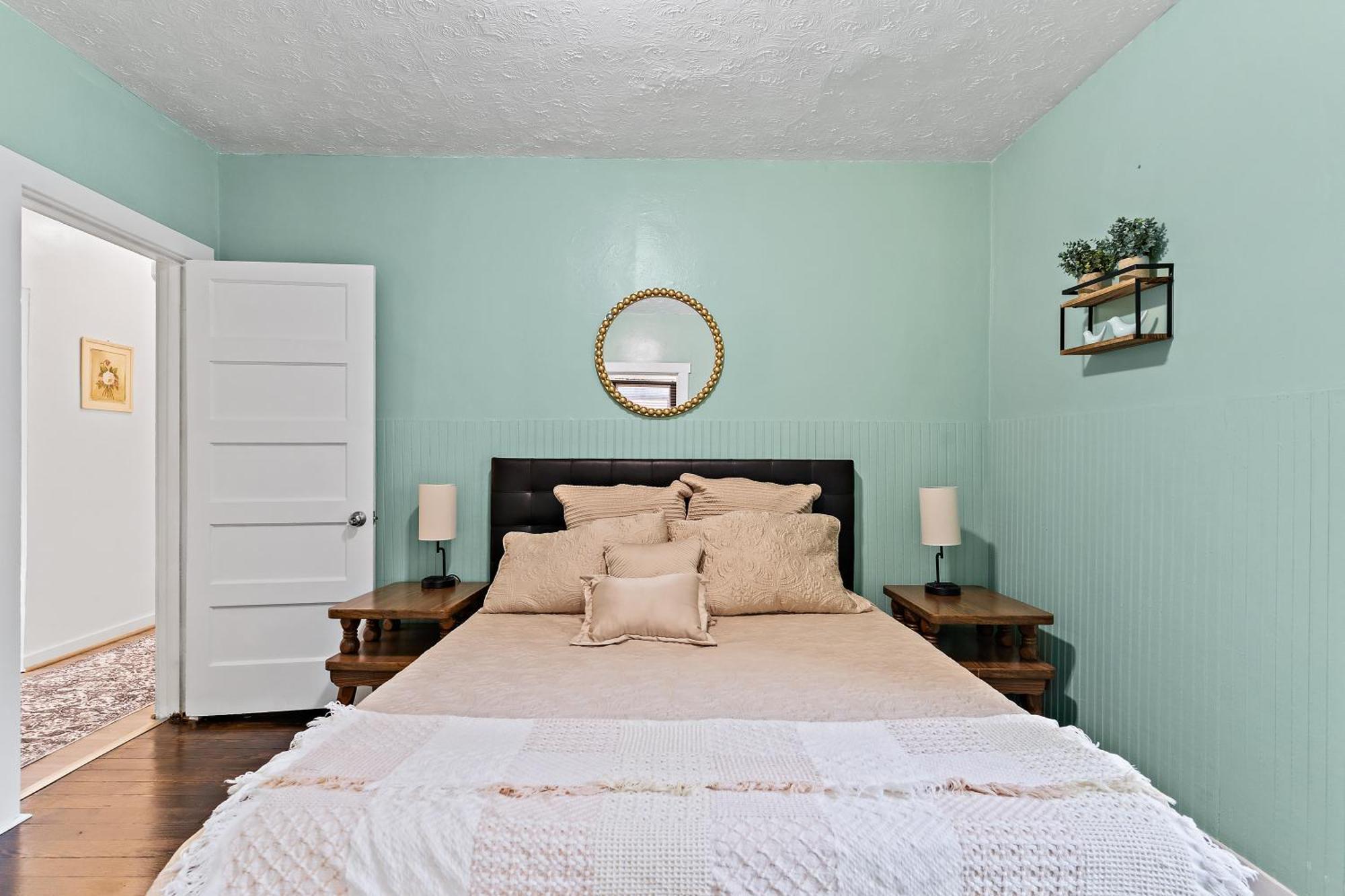 Unique Historic Bnb Madison Bagian luar foto